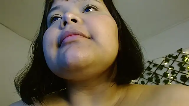 Snapshot of sexychubby___ chatting on March 2025 09:22:01 PM sexychubby    online show from March 2025 09:22:01 PM