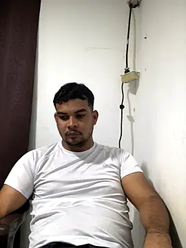 Snapshot of ElsecretodeBruno chatting on September 2025 02:00:02 AM ElsecretodeBruno online show from September 2025 02:00:02 AM