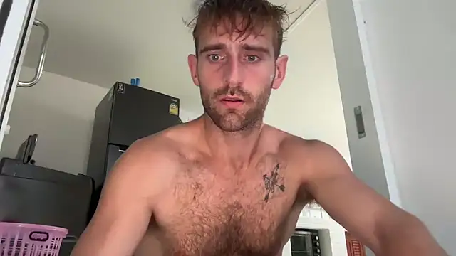 Snapshot of lukegunn chatting on March 2025 11:21:02 PM lukegunn online show from March 2025 11:21:02 PM