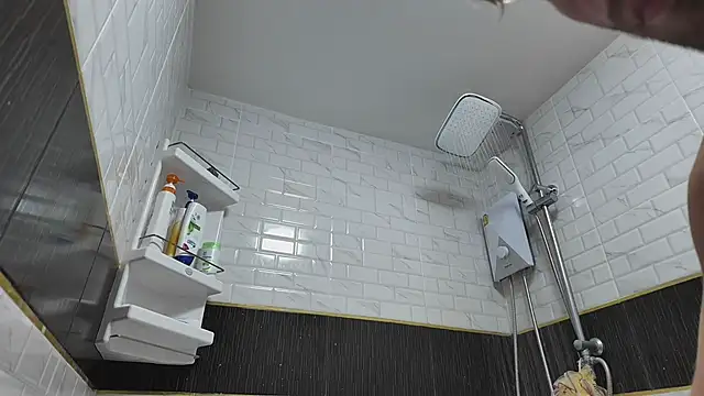 Snapshot of lukegunn chatting on September 2025 10:53:01 PM lukegunn online show from September 2025 10:53:01 PM