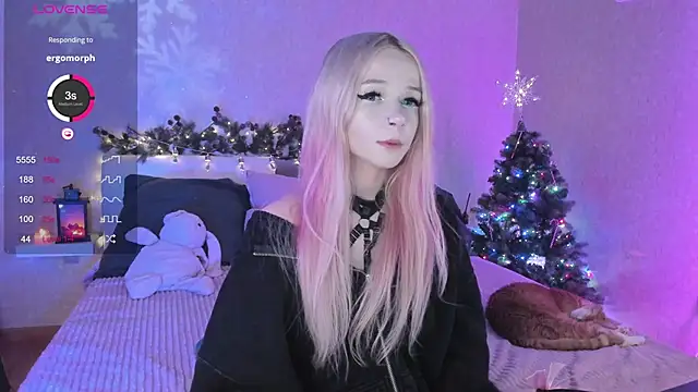 Misty Shadow online show from December 2024 11:33:02 PM