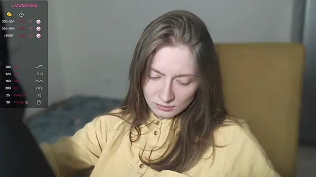 mollytuck online show from December 2024 05:01:01 PM