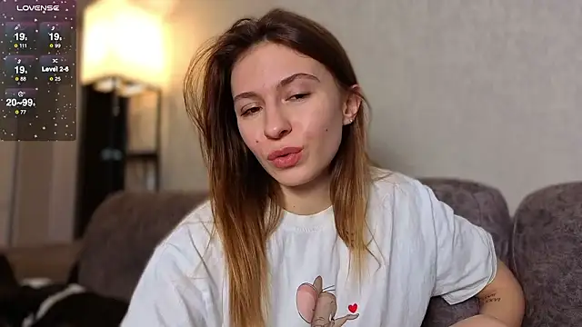 LovelyKatea online show from February 2026 01:09:02 PM