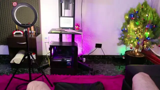 Snapshot of lilithandpaul chatting on December 2024 07:41:02 PM lilithandpaul online show from December 2024 07:41:02 PM