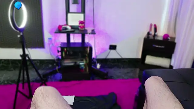 Snapshot of lilithandpaul chatting on March 2025 06:55:02 PM lilithandpaul online show from March 2025 06:55:02 PM