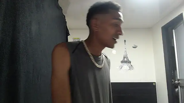 Snapshot of stifen_ chatting on January 2025 03:53:01 AM stifen online show from January 2025 03:53:01 AM