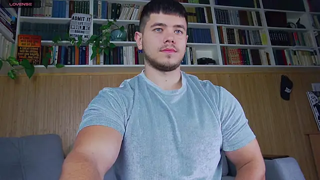 Snapshot of Arilas_ chatting on September 2025 06:59:01 AM Arilas online show from September 2025 06:59:01 AM