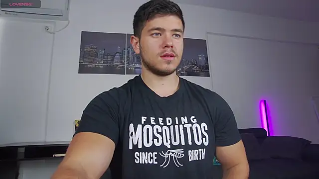 Snapshot of Arilas_ chatting on November 2025 07:28:01 AM Arilas online show from November 2025 07:28:01 AM