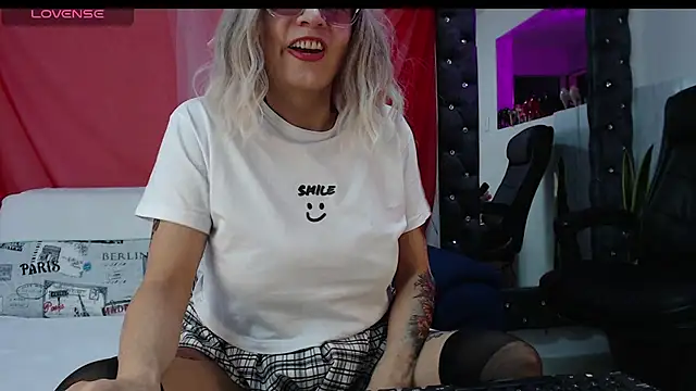 kimberlybirdx online show from November 2025 05:35:02 PM