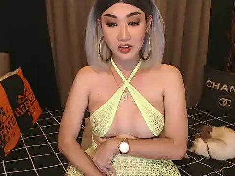 JustForCassie online show from November 2025 06:03:02 AM