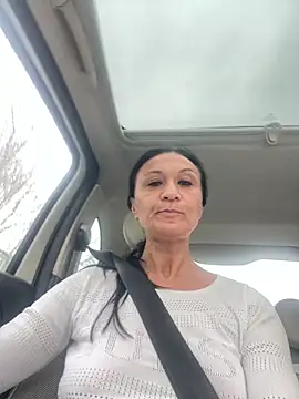 Snapshot of Luna-77 chatting on February 2025 09:06:02 AM Luna-77 online show from February 2025 09:06:02 AM