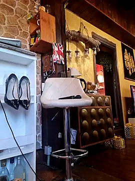 Snapshot of Luna-77 chatting on November 2025 10:04:02 AM Luna-77 online show from November 2025 10:04:02 AM