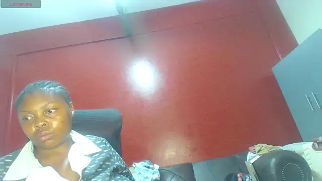 Snapshot of Sexyroseytitz_00 chatting on January 2025 09:17:02 PM Sexyroseytitz 00 online show from January 2025 09:17:02 PM