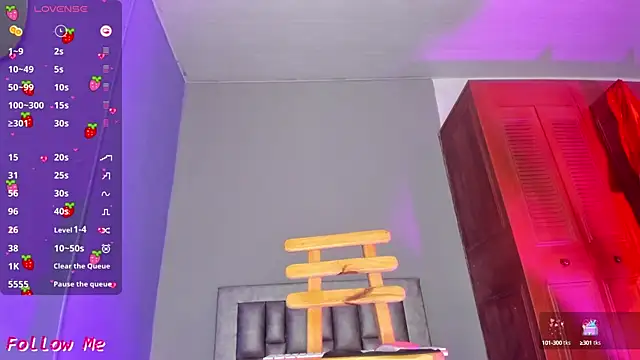 perla hott1 online show from December 2024 09:00:01 PM