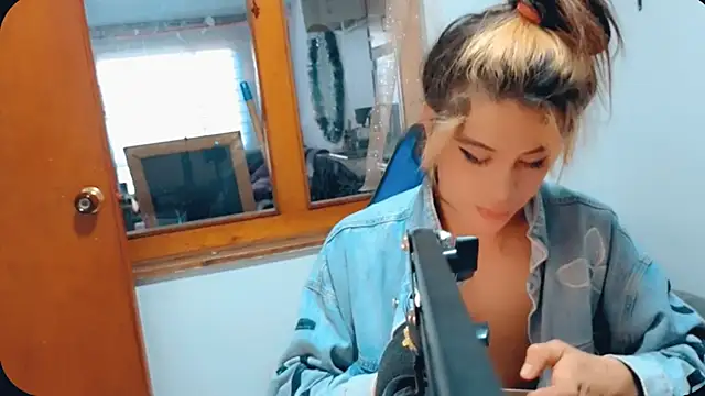 Snapshot of stormytt_ chatting on December 2024 10:24:02 PM stormytt  online show from December 2024 10:24:02 PM