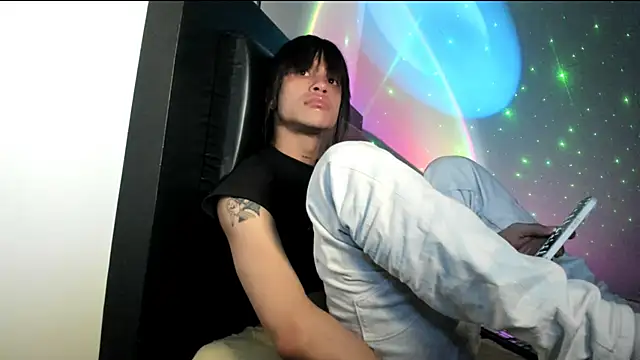 Snapshot of stormytt_ chatting on March 2025 09:03:02 AM stormytt  online show from March 2025 09:03:02 AM