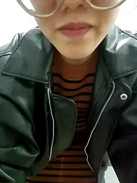 HinaLovely online show from December 2024 10:48:01 AM