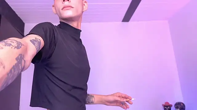 Snapshot of Varya_Ferreira chatting on January 2025 04:18:02 AM Varya Ferreira online show from January 2025 04:18:02 AM