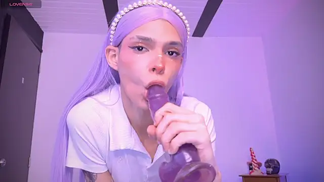 Snapshot of Varya_Ferreira chatting on January 2025 11:18:01 PM Varya Ferreira online show from January 2025 11:18:01 PM