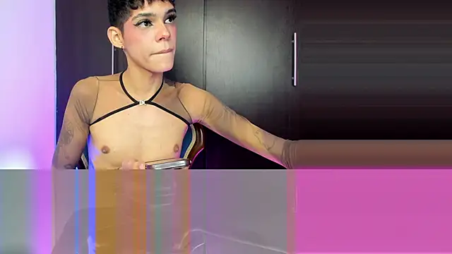 Snapshot of Varya_Ferreira chatting on November 2025 01:48:01 AM Varya Ferreira online show from November 2025 01:48:01 AM