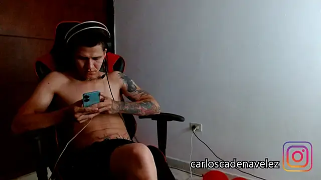 Snapshot of dickmaximum chatting on March 2026 05:19:01 AM dickmaximum online show from March 2026 05:19:01 AM