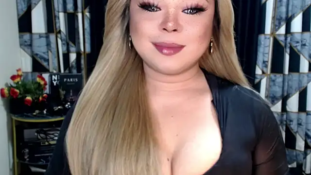 Mistress DOMnicaaxx online show from December 2025 01:53:01 PM