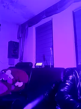 Crystalbitchx online show from December 2024 01:21:01 AM