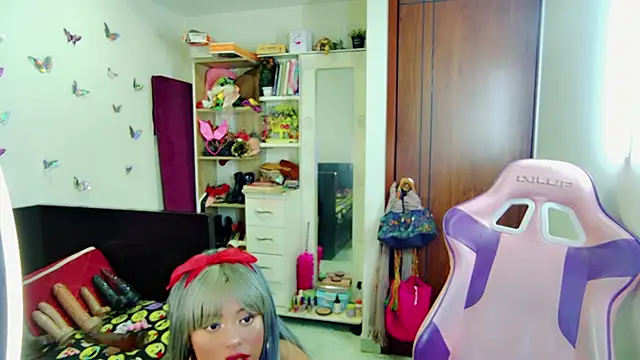 Naasha  online show from October 2025 11:14:02 PM