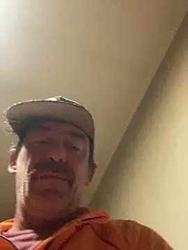 Snapshot of maxximere chatting on February 2026 07:32:02 PM maxximere online show from February 2026 07:32:02 PM