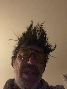 Snapshot of maxximere chatting on March 2026 02:06:02 AM maxximere online show from March 2026 02:06:02 AM