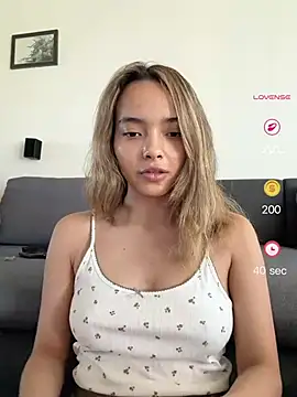 Snapshot of Irina_Grant chatting on May 2026 05:45:01 AM Irina Grant online show from May 2026 05:45:01 AM