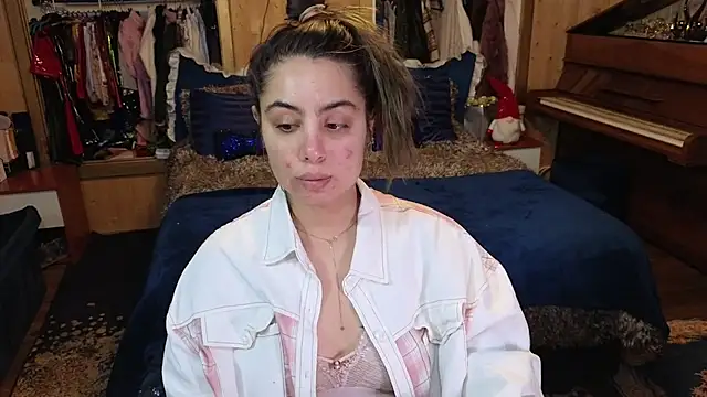 VanessaDoyle online show from December 2025 05:10:02 PM