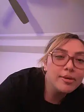 drizzypeach602 online show from December 2024 05:09:02 AM