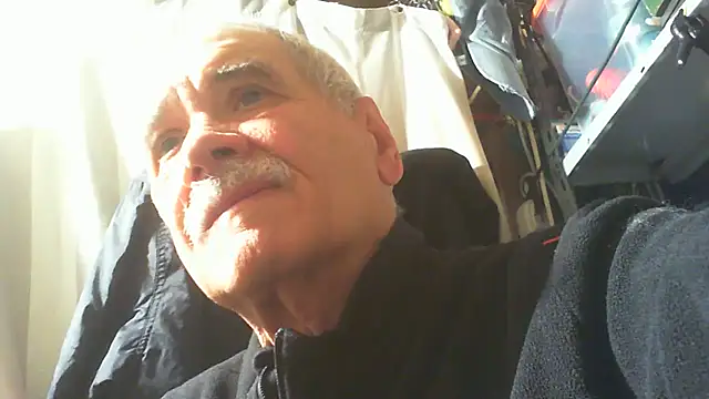 nonnomaturobisex online show from November 2025 09:22:01 AM