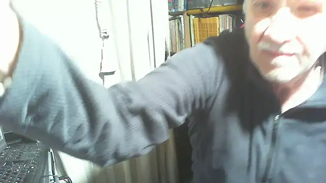 Snapshot of nonnomaturobisex chatting on May 2026 07:57:02 AM nonnomaturobisex online show from May 2026 07:57:02 AM