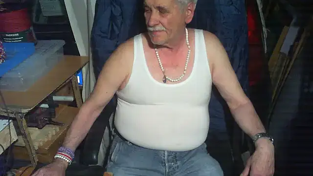Snapshot of nonnomaturobisex chatting on May 2026 05:43:02 PM nonnomaturobisex online show from May 2026 05:43:02 PM