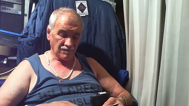 nonnomaturobisex online show from August 2026 03:47:02 PM