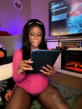 Tikalalin online show from November 2025 12:24:01 AM