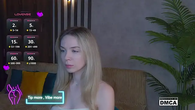 Holl1Would online show from February 2025 07:44:02 PM