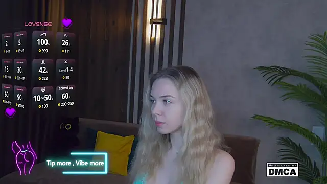 Holl1Would online show from March 2025 03:34:02 AM