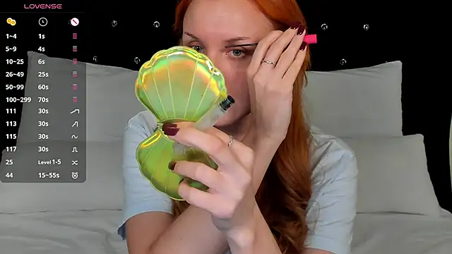 LianaFord online show from November 2025 08:29:01 PM