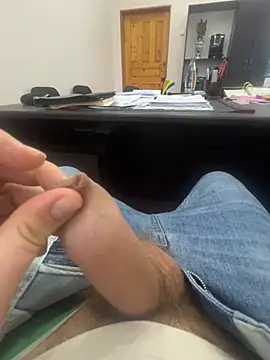 Snapshot of Vgma057 chatting on January 2025 12:16:02 PM Vgma057 online show from January 2025 12:16:02 PM