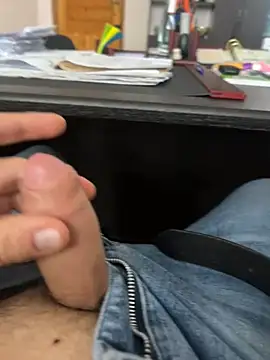 Snapshot of Vgma057 chatting on March 2025 02:24:01 PM Vgma057 online show from March 2025 02:24:01 PM