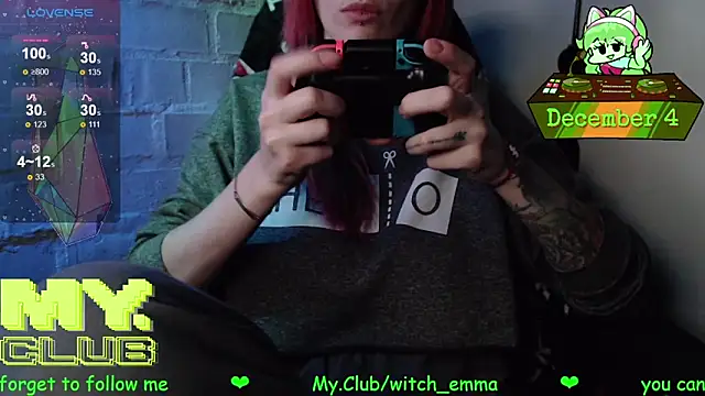 Witch Emma online show from December 2025 09:34:02 PM