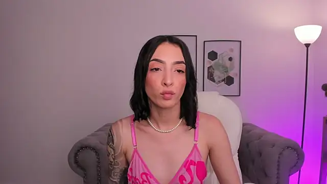 Snapshot of barbie_scoth_ chatting on November 2025 07:10:01 PM barbie scoth online show from November 2025 07:10:01 PM