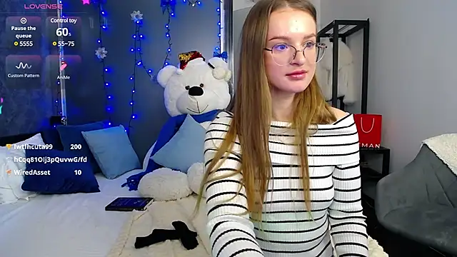 KateJonson online show from December 2024 11:44:01 AM