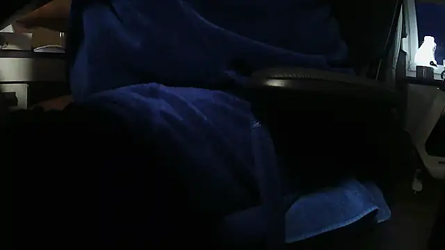 suedel65 online show from December 2025 04:14:01 PM