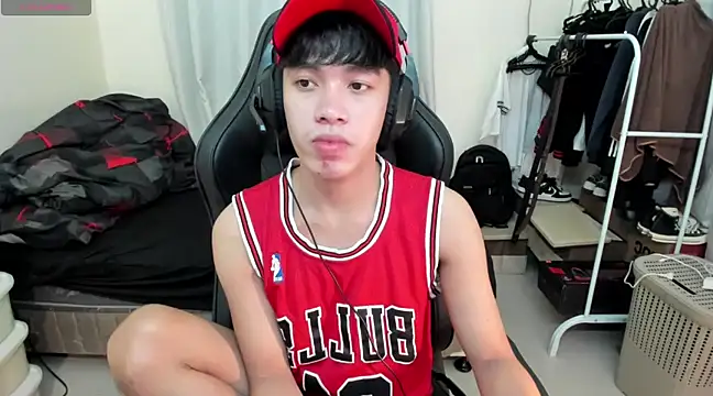 Snapshot of Lightjt04 chatting on March 2025 12:47:01 AM Lightjt04 online show from March 2025 12:47:01 AM