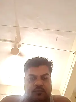 Snapshot of Desi_Londa_143 chatting on March 2025 12:04:02 AM Desi Londa 143 online show from March 2025 12:04:02 AM