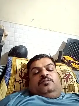 Snapshot of Desi_Londa_143 chatting on March 2025 04:48:01 PM Desi Londa 143 online show from March 2025 04:48:01 PM